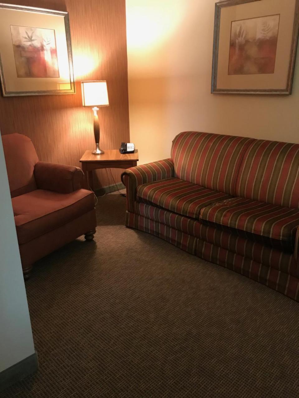 Randolph Inn And Suites Winchester Εξωτερικό φωτογραφία