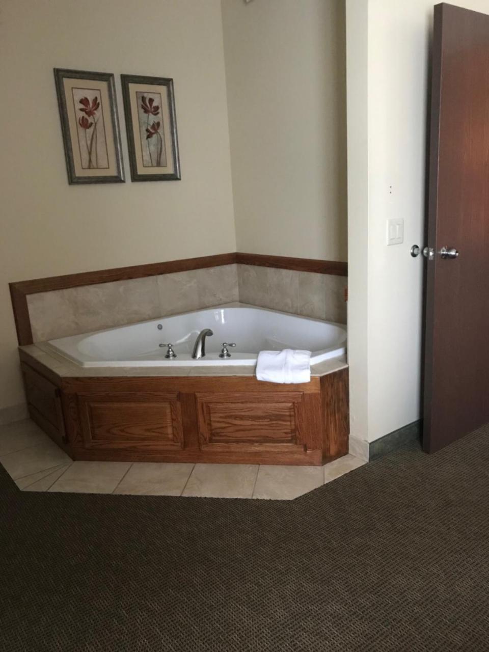 Randolph Inn And Suites Winchester Εξωτερικό φωτογραφία
